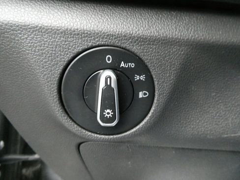 Used 2021 Volkswagen Jetta S image 23