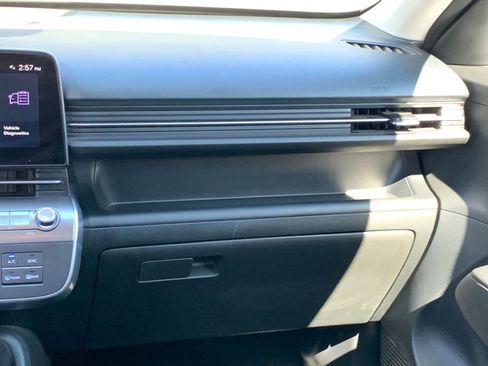 Used 2025 Hyundai Kona SEL image 35