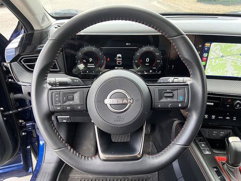 Certified 2025 Nissan Kicks SR FWD image 13