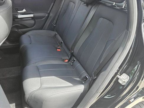 Used 2025 Mercedes-Benz GLA 250 image 18