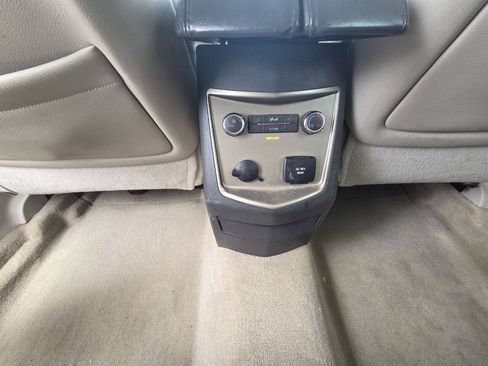 Used 2011 Lincoln MKT AWD w/ 101A Rapid Spec Order Code image 18
