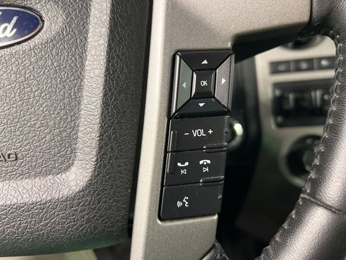 Used 2015 Ford Expedition Limited image 19