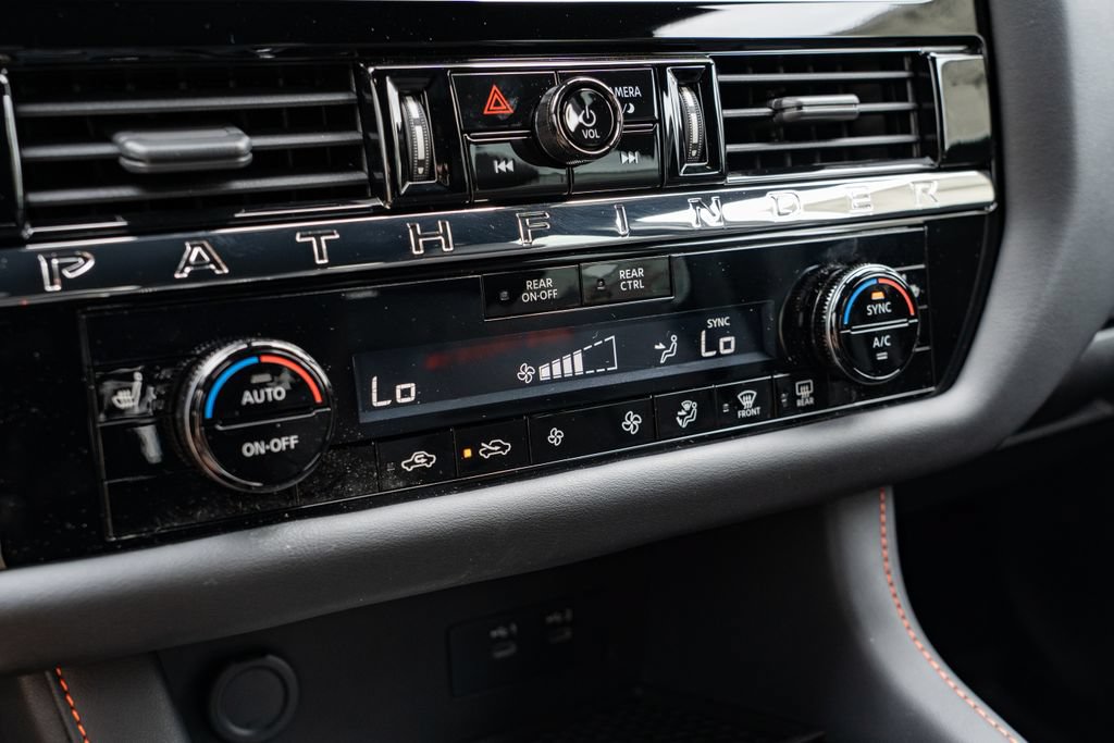 New 2026 Nissan Pathfinder Rock Creek AWD/4WD image 18