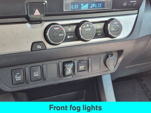 Used 2022 Toyota Tacoma SR5 w/ Technology Package RWD image 19