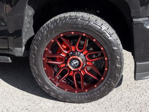 Used 2018 Chevrolet Silverado 1500 LTZ Z71 w/ Redline Edition AWD/4WD image 49