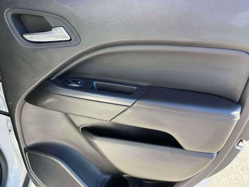 Used 2022 GMC Canyon AT4 w/ Trailering Package image 5