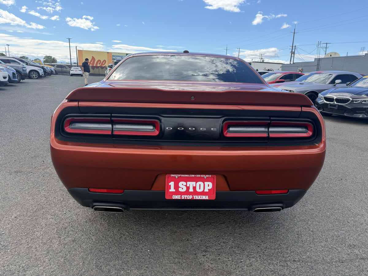 Used 2021 Dodge Challenger SXT RWD image 4