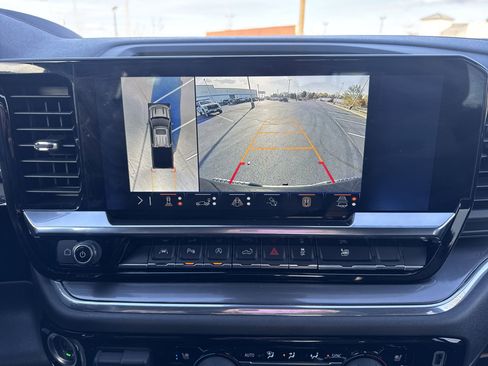 Used 2024 Chevrolet Silverado 1500 High Country w/ Technology Package image 17