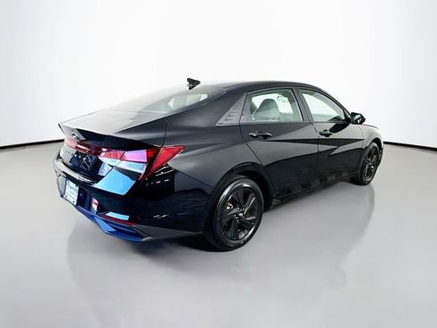 Certified 2023 Hyundai Elantra SEL FWD image 8