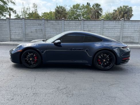 Certified 2021 Porsche 911 Carrera 4S image 2