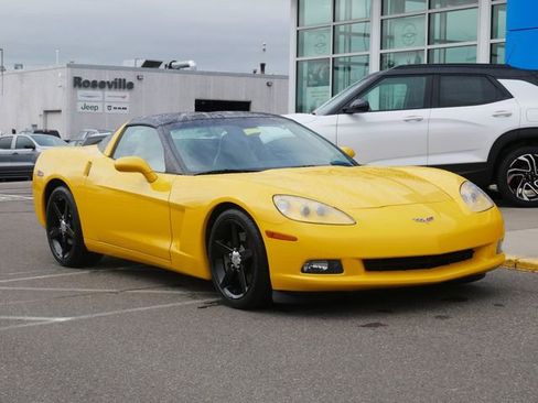 Used 2005 Chevrolet Corvette Coupe w/ Preferred Equipment Group RWD image 23