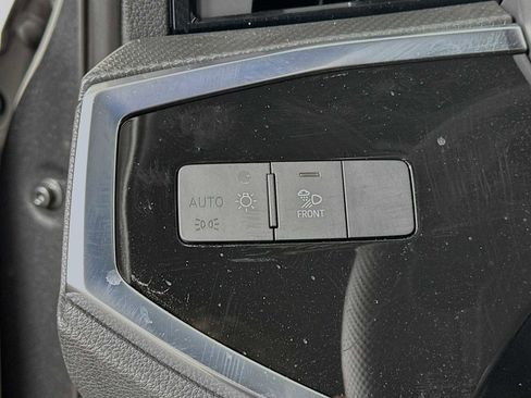 Certified 2025 Audi Q3 2.0T Premium Plus w/ Premium Plus Package image 10