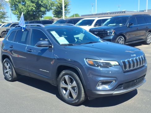 Used 2021 Jeep Cherokee Limited w/ Trailer Tow Group AWD/4WD image 1