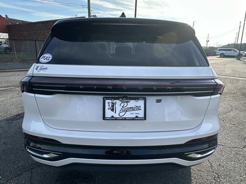 New 2026 Lincoln Nautilus Reserve image 6