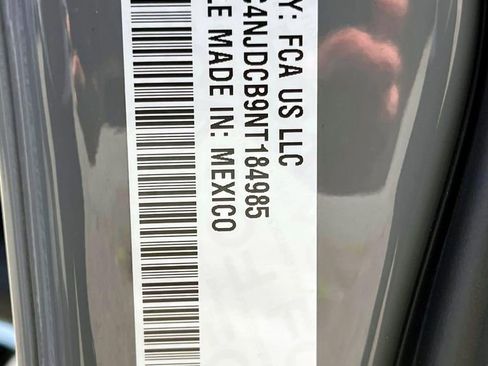 Certified 2022 Jeep Compass Limited image 15