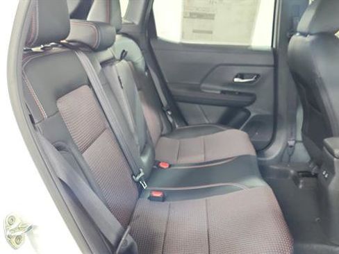 Certified 2025 Nissan Kicks SR image 50