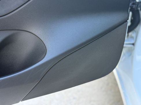 Used 2023 Tesla Model 3 Standard Range image 18