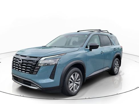 New 2026 Nissan Pathfinder SL FWD image 4