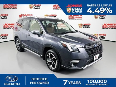 Used 2022 Subaru Forester Touring AWD/4WD image 1