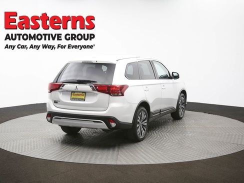 Used 2020 Mitsubishi Outlander ES image 39