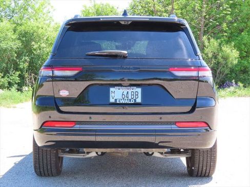 Certified 2026 Jeep Grand Cherokee Limited AWD/4WD image 13