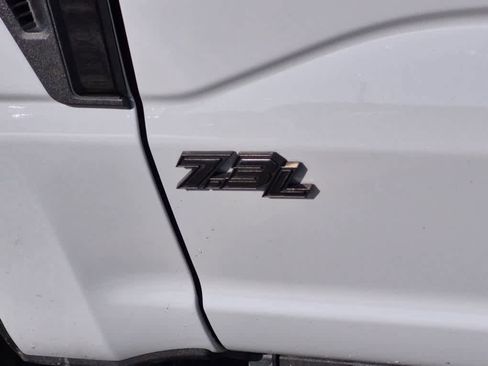 Used 2025 Ford F250 XLT w/ Black Appearance Package image 22
