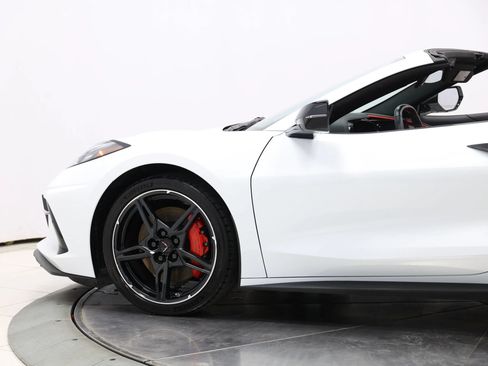 Used 2020 Chevrolet Corvette Stingray Preferred Cpe w/ 2LT Preferred Equipment Group RWD image 8