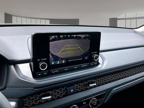 Used 2023 Honda Accord EX image 13