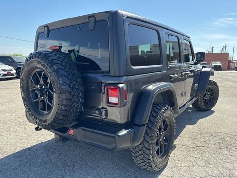 Used 2024 Jeep Wrangler Willys image 7
