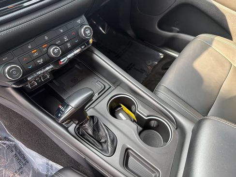 Used 2022 Dodge Durango GT AWD/4WD image 28