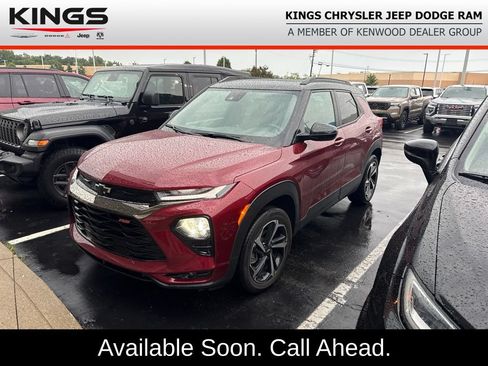 Used 2023 Chevrolet TrailBlazer RS w/ Sun and Liftgate Package AWD/4WD image 1