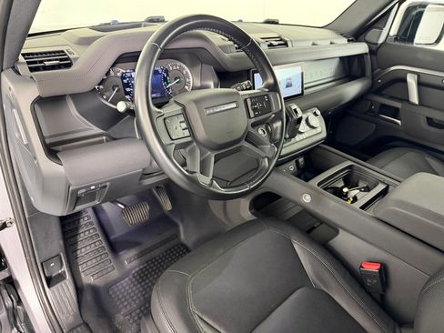 Used 2023 Land Rover Defender 110 X-Dynamic SE AWD/4WD image 4