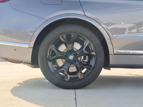 Used 2026 BMW X7 xDrive40i AWD/4WD image 27