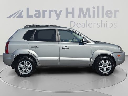 Used 2008 Hyundai Tucson Limited FWD image 6
