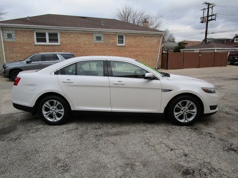 Used 2016 Ford Taurus SEL w/ Equipment Group 201A image 3
