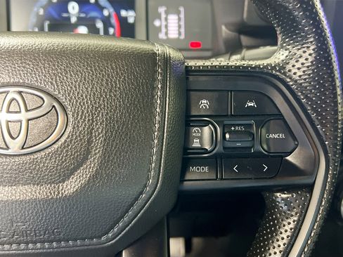 Used 2025 Toyota Tacoma SR5 image 19