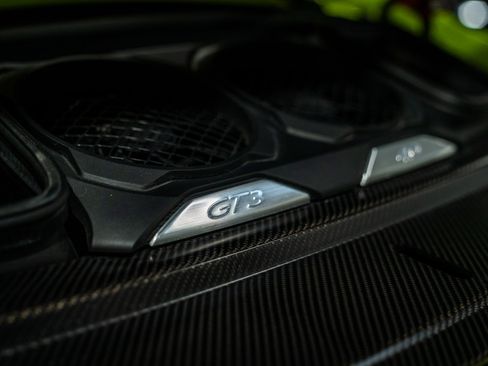 Used 2018 Porsche 911 GT3 image 42