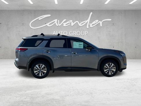 New 2026 Nissan Pathfinder SL image 17