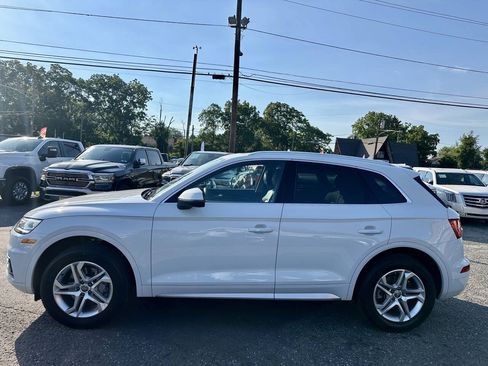 Used 2019 Audi Q5 2.0T Premium w/ Convenience Package AWD/4WD image 3