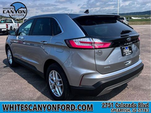 Used 2024 Ford Edge SEL image 3