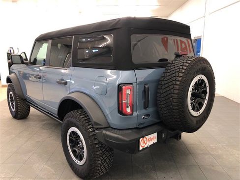 Used 2024 Ford Bronco Badlands image 6