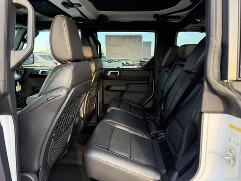 New 2026 Ford Bronco Badlands AWD/4WD image 5