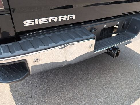Used 2018 GMC Sierra 1500 SLT AWD/4WD image 15