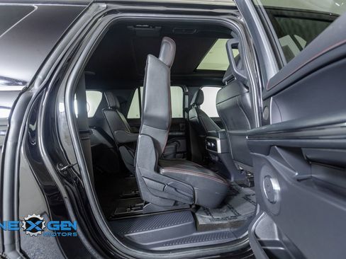 Used 2022 Ford Expedition Max Limited AWD/4WD image 36