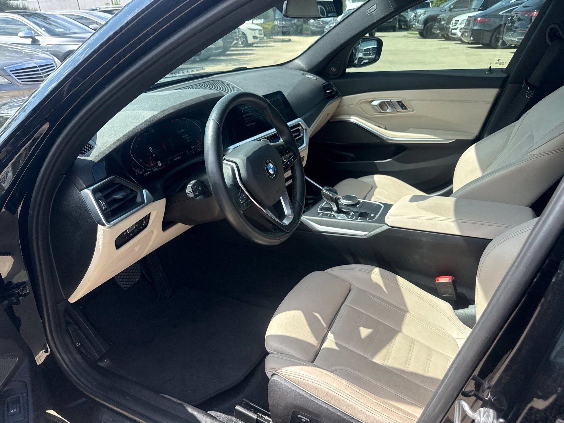 Used 2021 BMW 330i Sedan w/ Convenience Package RWD image 9
