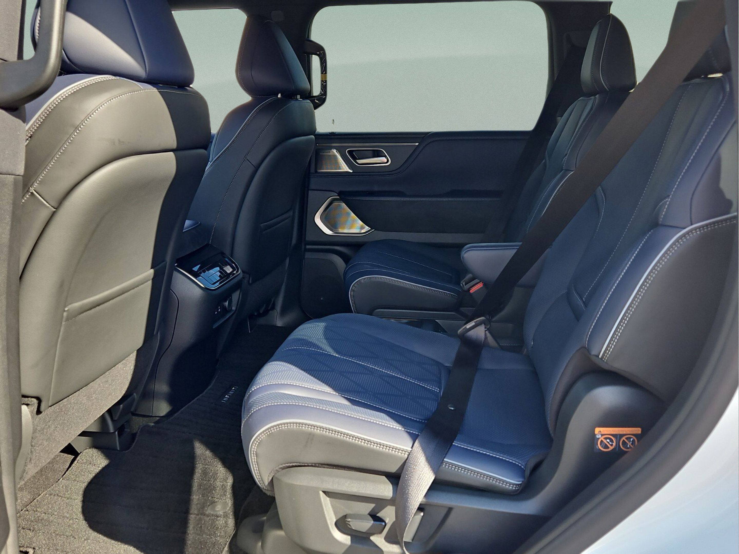 New 2026 INFINITI QX80 4WD w/ Sport Exterior Package image 10