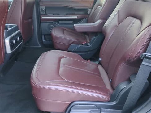 Used 2024 Ford Expedition Limited image 20