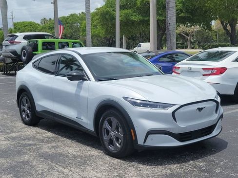 Used 2023 Ford Mustang Mach-E Select RWD image 3