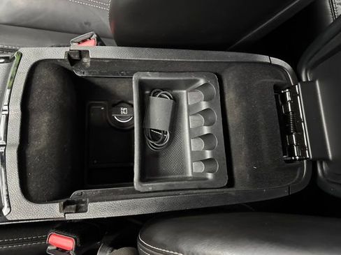 Used 2020 Chrysler 300 S RWD image 38