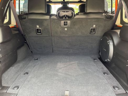 Used 2025 Jeep Wrangler Unlimited Rubicon AWD/4WD image 36